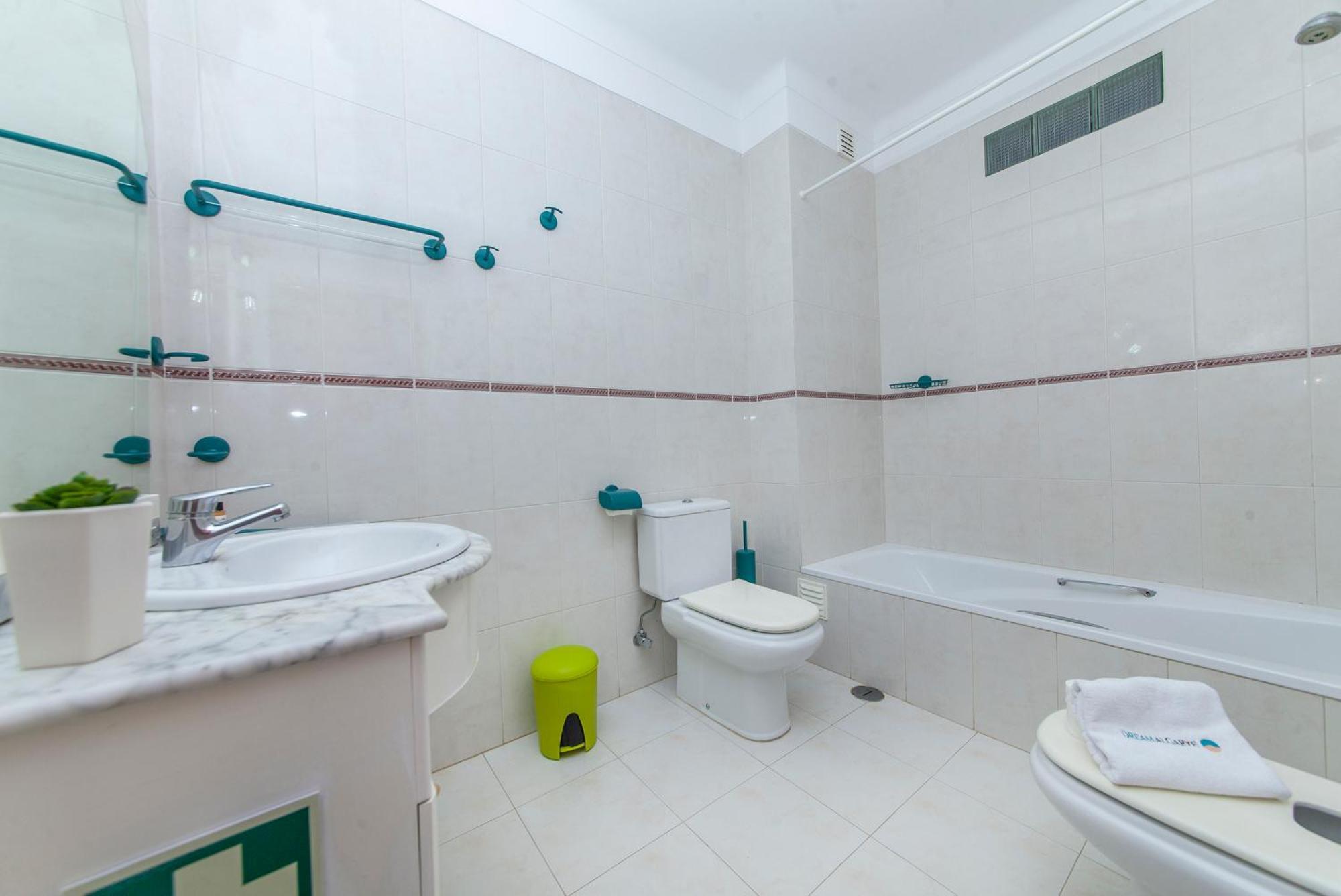 לאגוּ‏ש P - Meia-Praia Seaview Guesthouse חדר תמונה