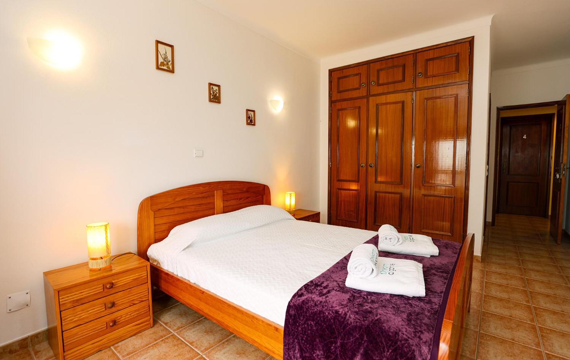 לאגוּ‏ש P - Meia-Praia Seaview Guesthouse מראה חיצוני תמונה