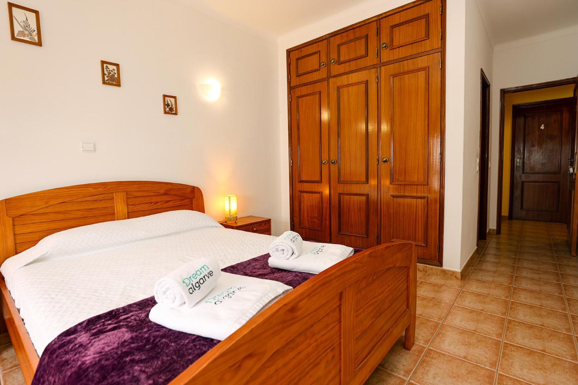 לאגוּ‏ש P - Meia-Praia Seaview Guesthouse מראה חיצוני תמונה