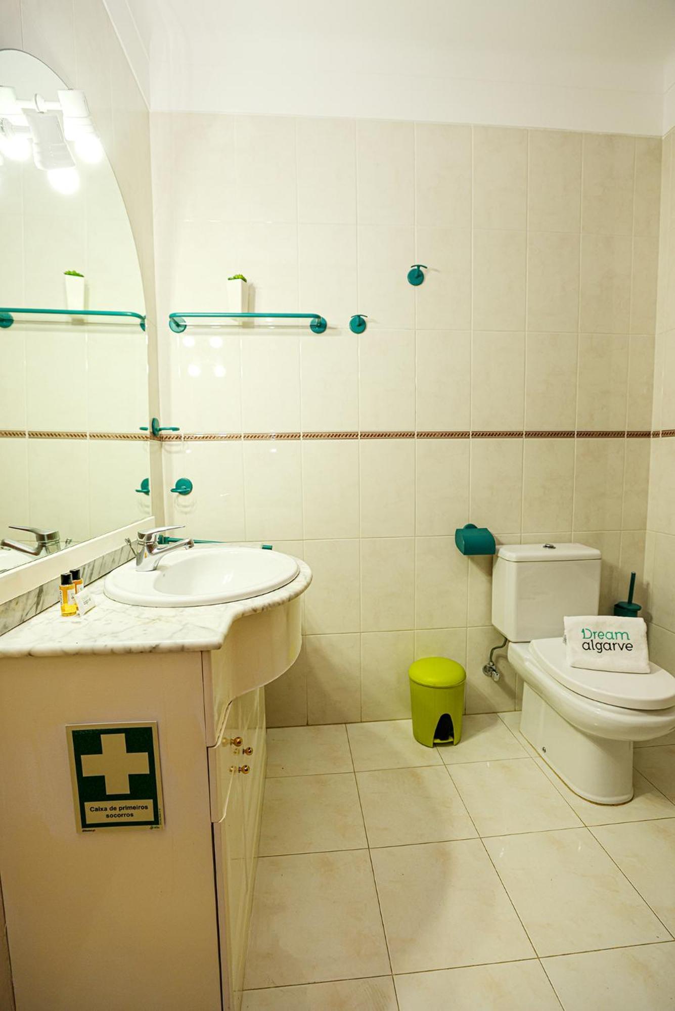 לאגוּ‏ש P - Meia-Praia Seaview Guesthouse מראה חיצוני תמונה
